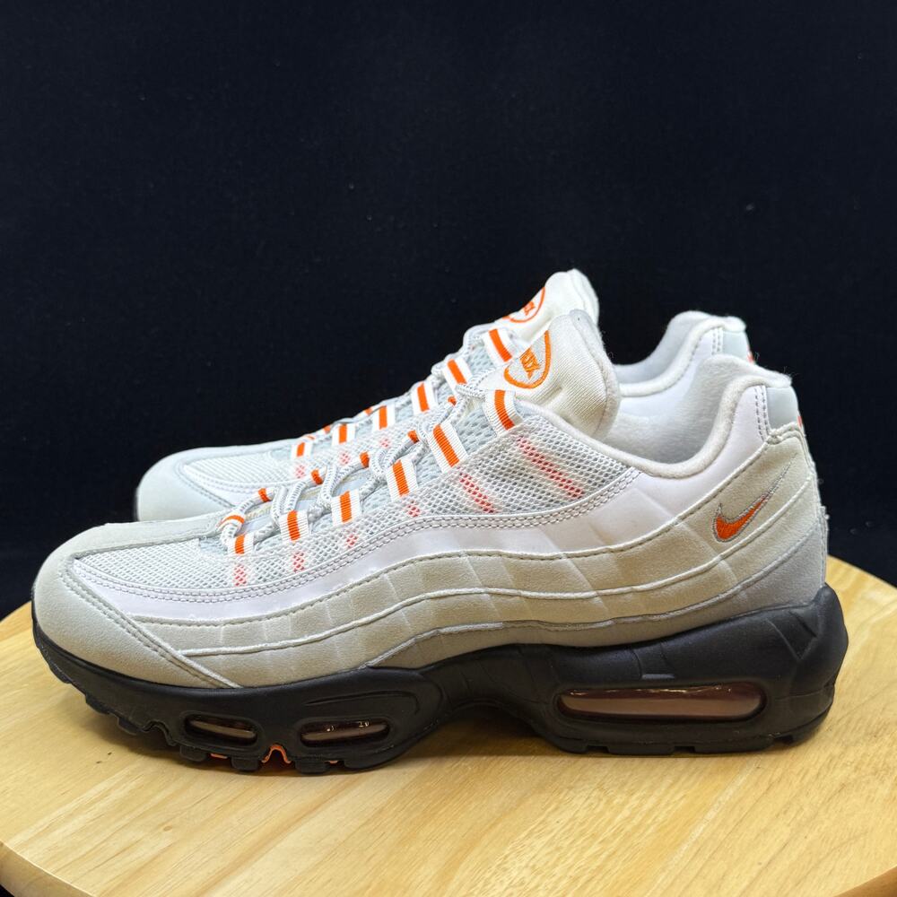 Nike Air Max 95 Size 8.5 Wolf Grey Safety Orange Men's HM0622-002 - Picture 3 of 10
